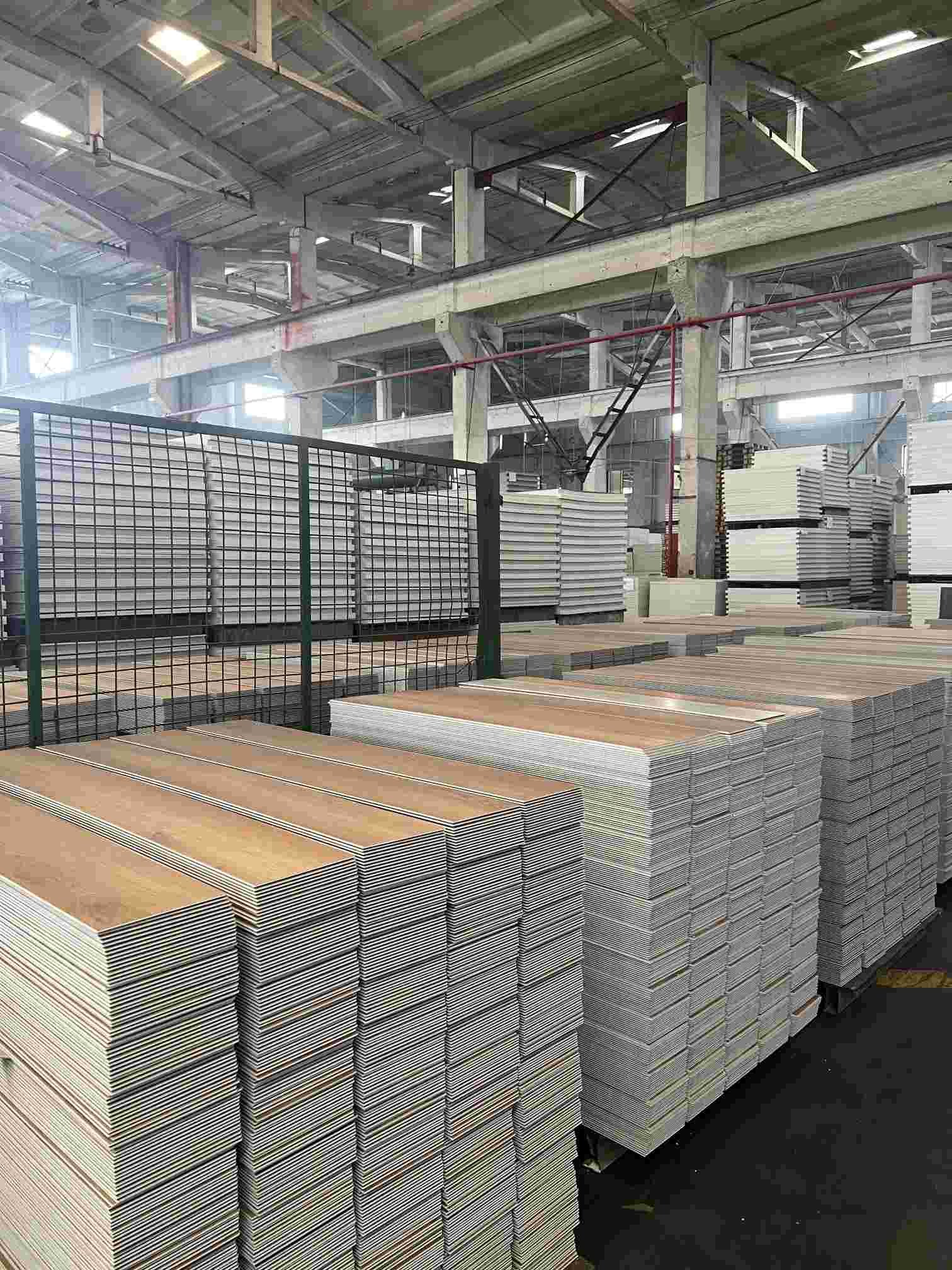Micro V-Groove vs Painted Bevel vs Square Edge SPC Flooring Which Edge Profile Should Buyers Specify